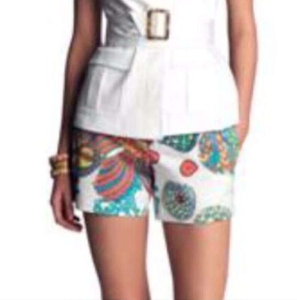 Trina Turk Banana Republic White Geometric Shorts sz 10 Front Fly Zip
